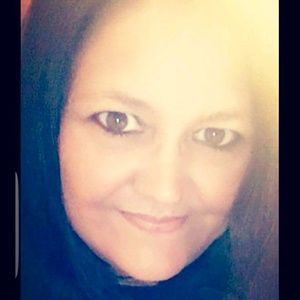 Meet your Posher, Becky